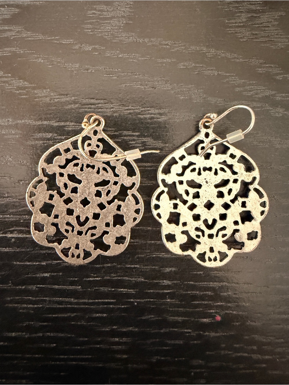 Lucky Brand | Vintage Ornate Silver Filigree Teardrop Dangle Earrings - Picture 3 of 3
